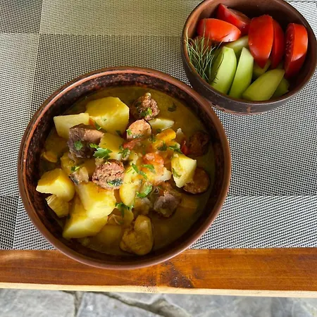 بيت للعطل будиночок на лузі *